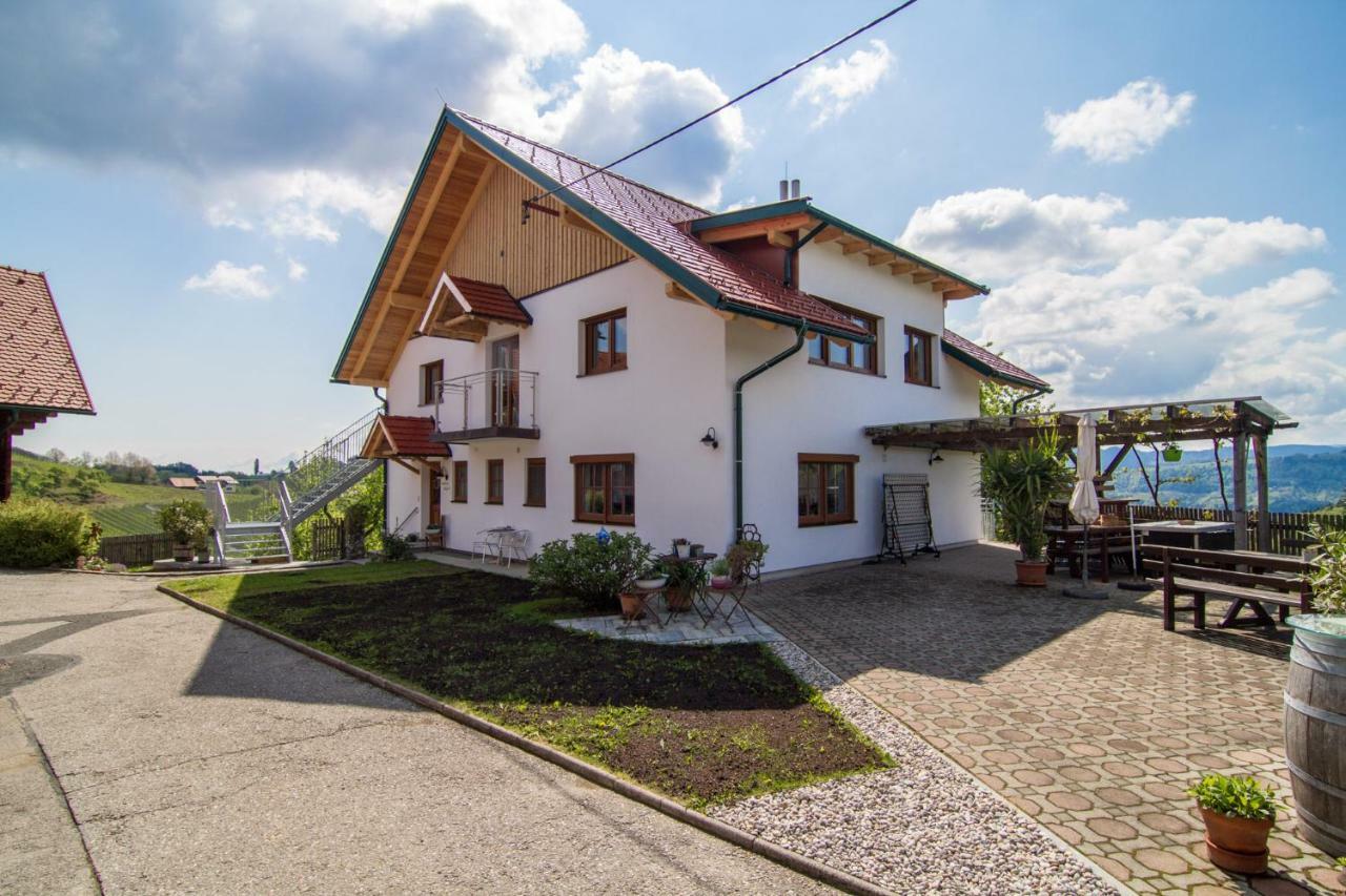 Ferienwohnung Traumaussicht Leutschach Bagian luar foto